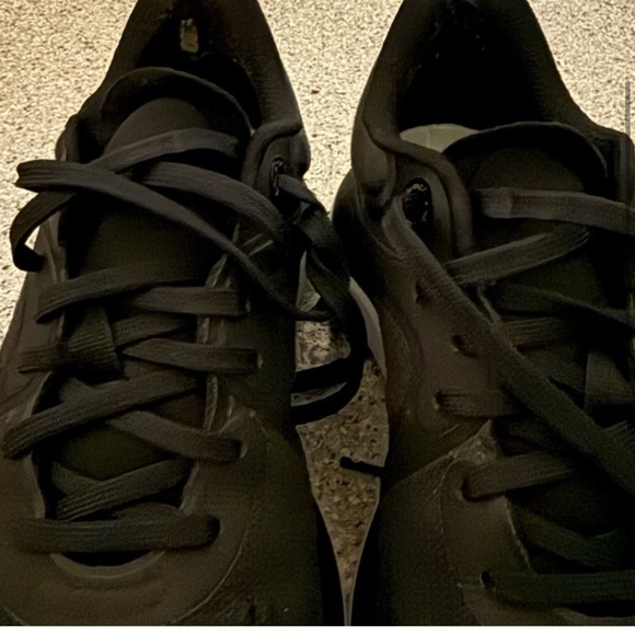 Lululemon Athletica Black Sneakers with Breathable Mesh - Picture 14 of 16